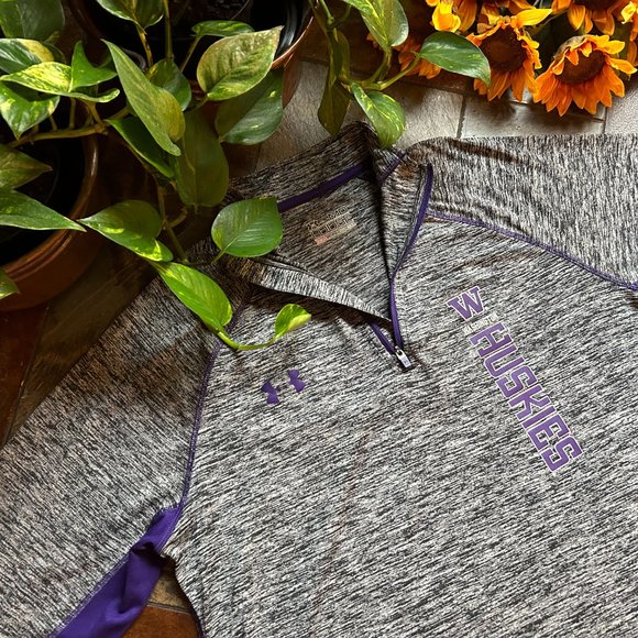 Washington Huskies Quarter Zip by Under Armour - Picture 7 of 15